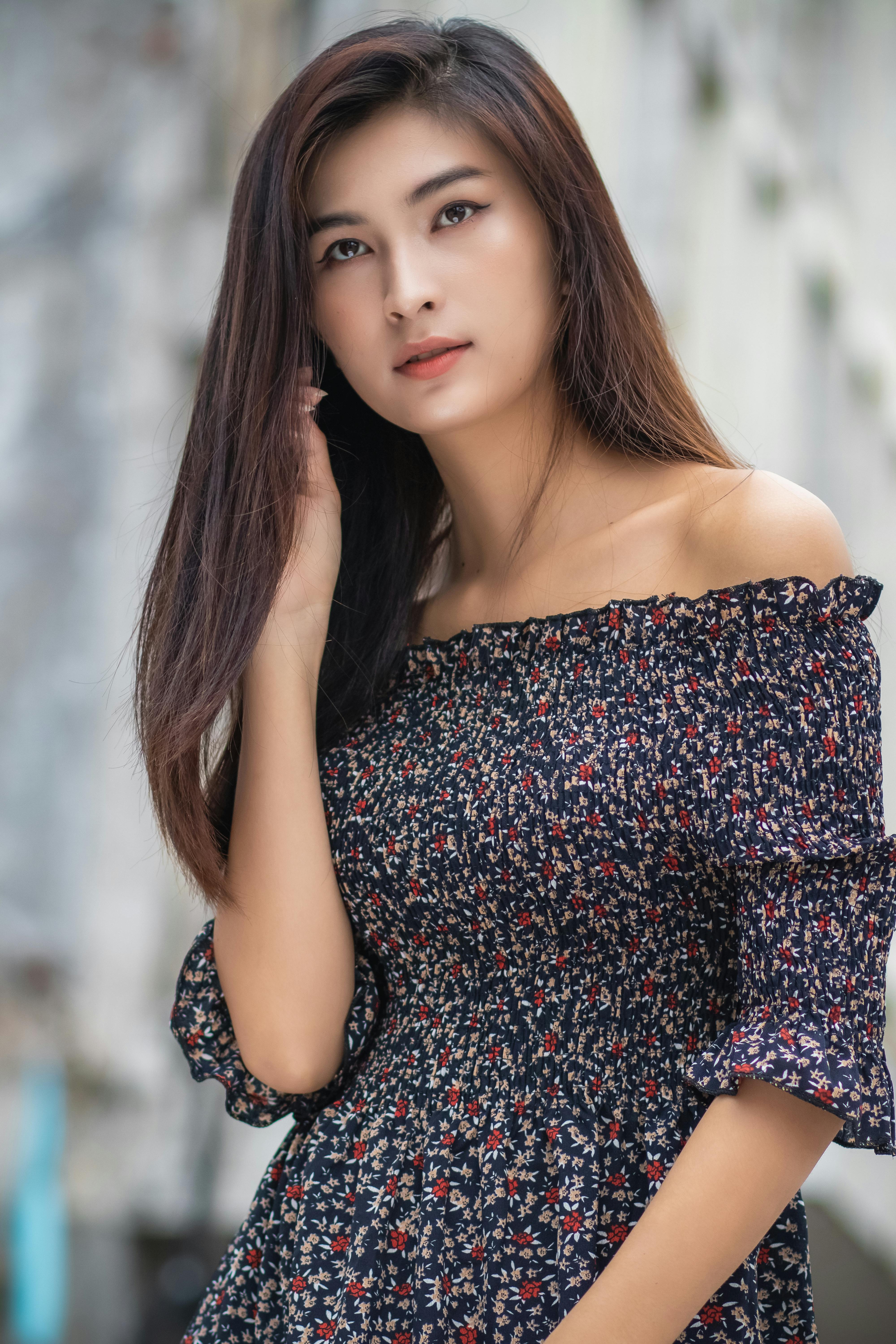 活动策划执行与舞台呈现的画面